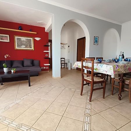 Avellini - Delightful And Spacious Apartment With Terrace - Near Metro A Cornelia Roma Exterior foto