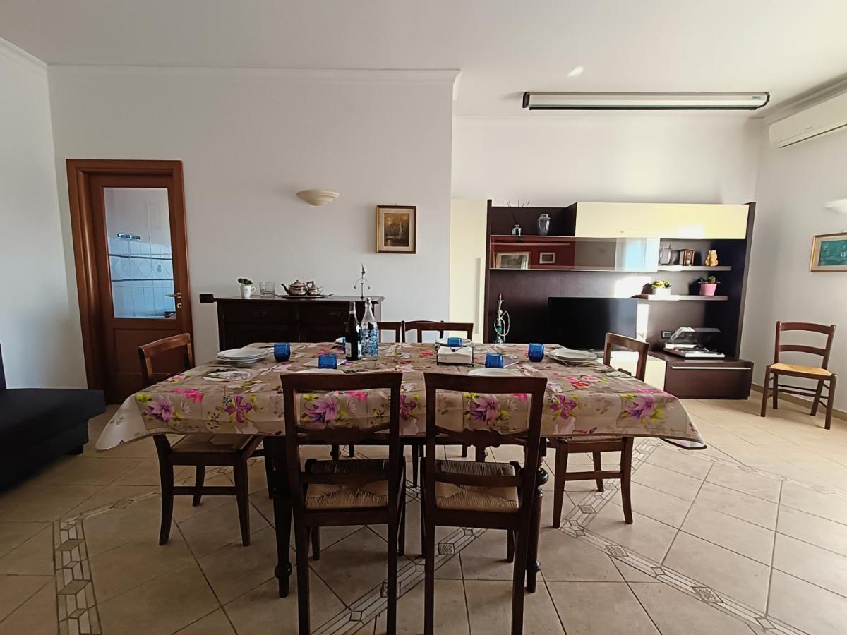 Avellini - Delightful And Spacious Apartment With Terrace - Near Metro A Cornelia Roma Exterior foto